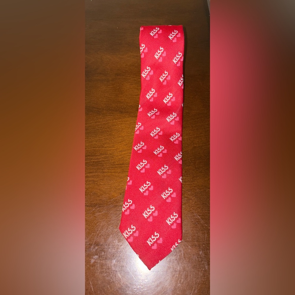 Vintage Red Novelty Tie KISS Hearts Valentine’s Day Schreter USA